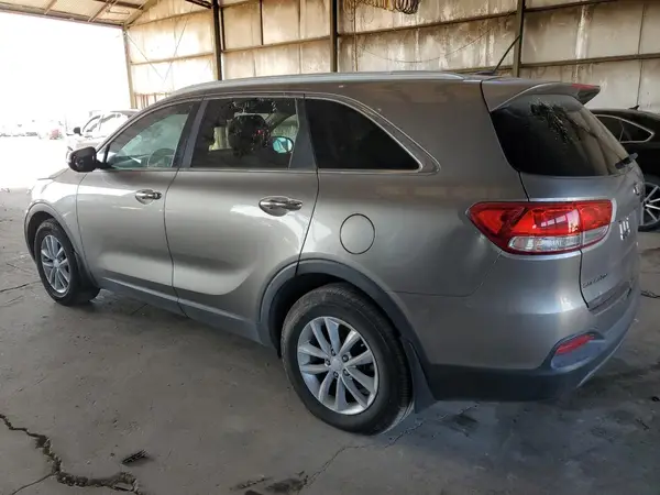 5XYPG4A56GG147102 2016 KIA SORENTO - Image 2