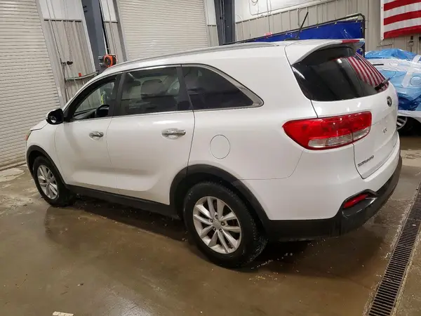 5XYPG4A56GG151943 2016 KIA SORENTO - Image 2