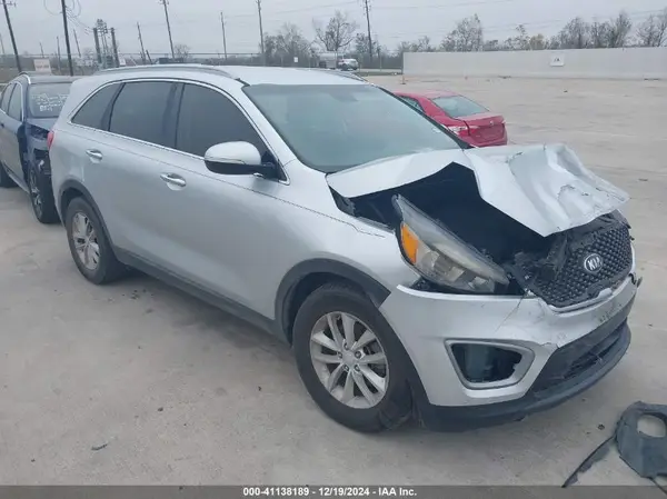 5XYPG4A56HG201659 2017 KIA SORENTO - Image 1