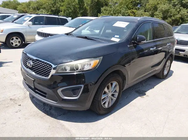 5XYPG4A56HG204173 2017 KIA SORENTO - Image 2