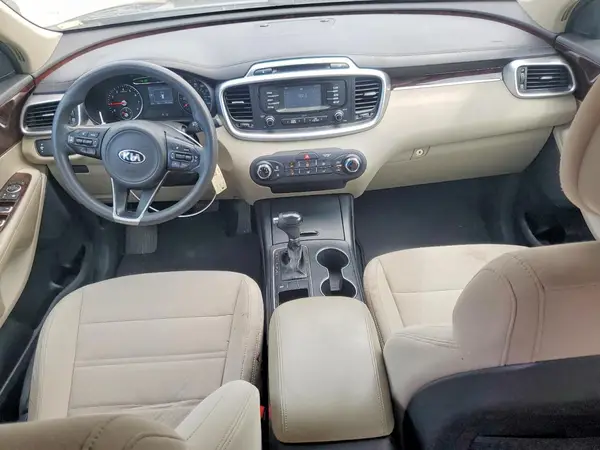 5XYPG4A56HG210040 2017 KIA SORENTO - Image 8