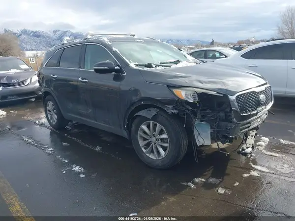 5XYPG4A56HG224374 2017 KIA SORENTO - Image 1