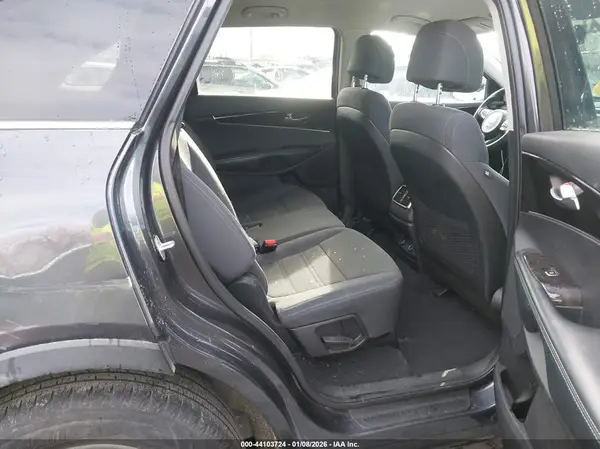 5XYPG4A56HG224374 2017 KIA SORENTO - Image 8