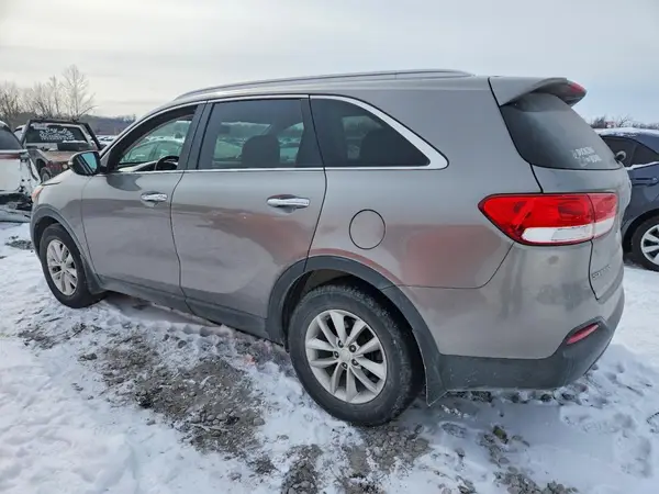 5XYPG4A56HG286096 2017 KIA SORENTO - Image 2