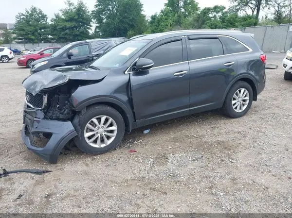 5XYPG4A56HG290276 2017 KIA SORENTO - Image 2