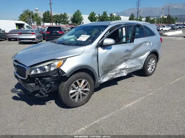 5XYPG4A56HG310493 2017 KIA SORENTO - Image 2
