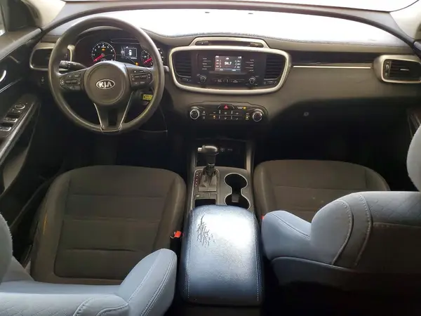 5XYPG4A56JG351860 2018 KIA SORENTO - Image 8