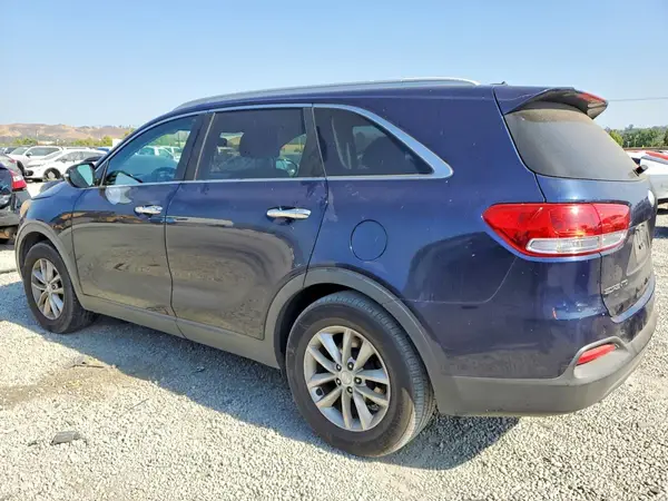 5XYPG4A56JG360932 2018 KIA SORENTO - Image 2