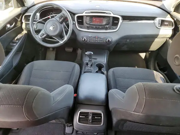 5XYPG4A56JG360932 2018 KIA SORENTO - Image 8