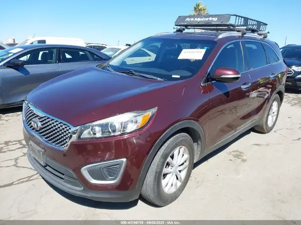 5XYPG4A56JG383479 2018 KIA SORENTO - Image 2