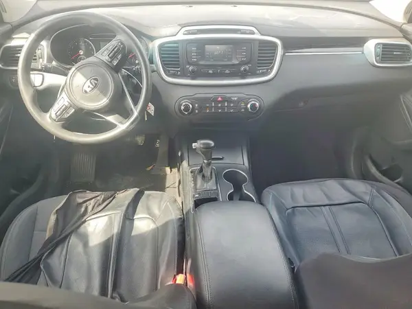5XYPG4A56JG389511 2018 KIA SORENTO - Image 8