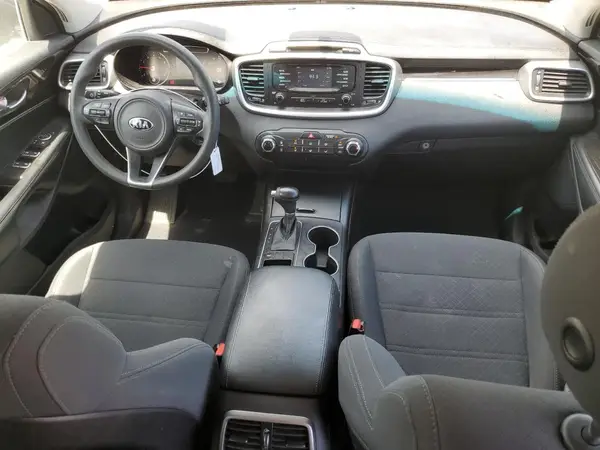 5XYPG4A56JG389783 2018 KIA SORENTO - Image 8