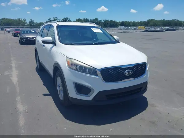 5XYPG4A56JG394479 2018 KIA SORENTO - Image 1