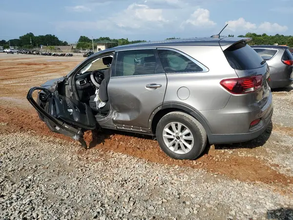 5XYPG4A56KG452558 2019 KIA SORENTO - Image 2