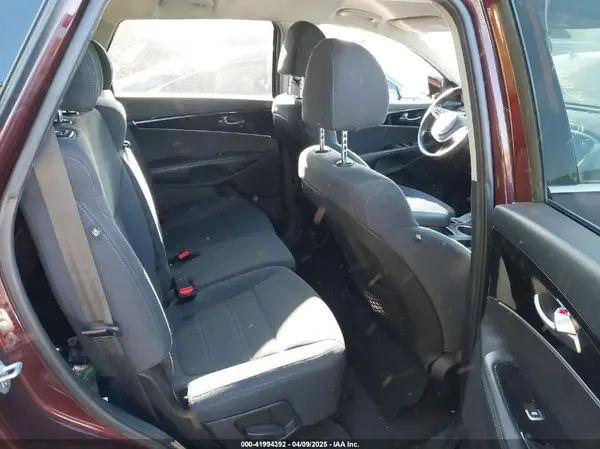 5XYPG4A56KG481297 2019 KIA SORENTO - Image 8