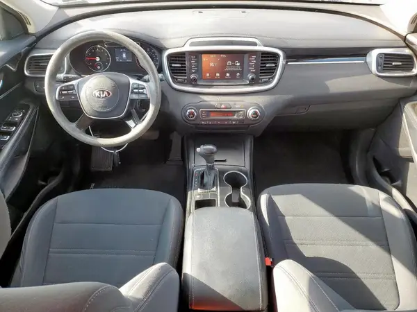 5XYPG4A56KG482031 2019 KIA SORENTO - Image 8
