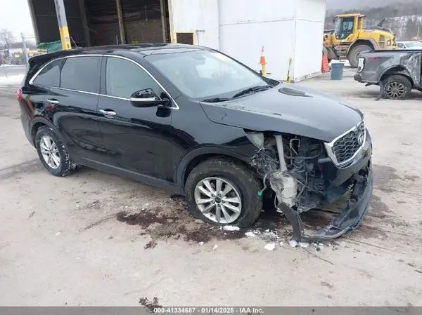 5XYPG4A56KG483762 2019 KIA SORENTO - Image 1