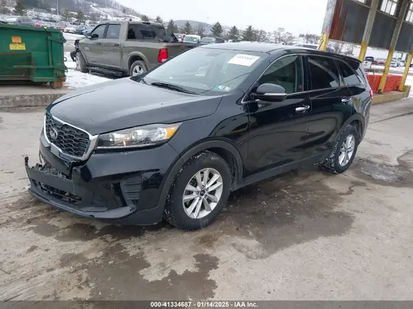 5XYPG4A56KG483762 2019 KIA SORENTO - Image 2