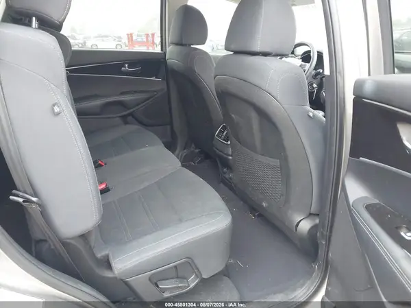5XYPG4A56KG487021 2019 KIA SORENTO - Image 8