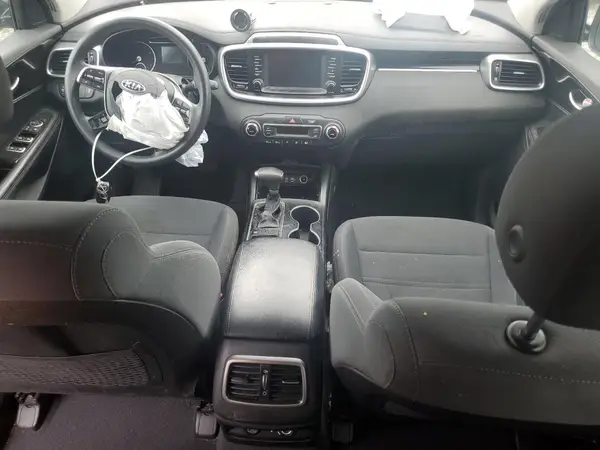 5XYPG4A56KG487682 2019 KIA SORENTO - Image 8