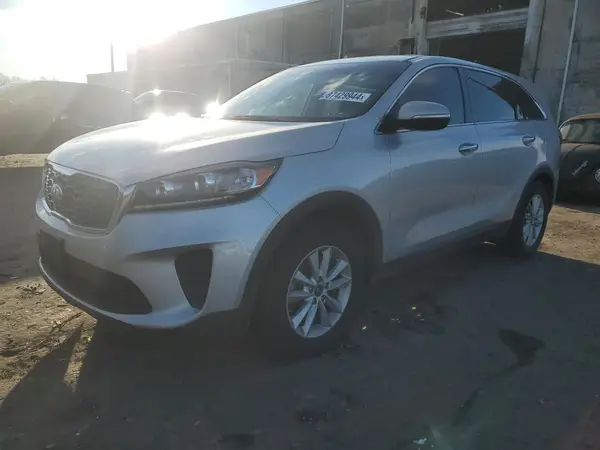 5XYPG4A56KG488640 2019 KIA SORENTO - Image 1