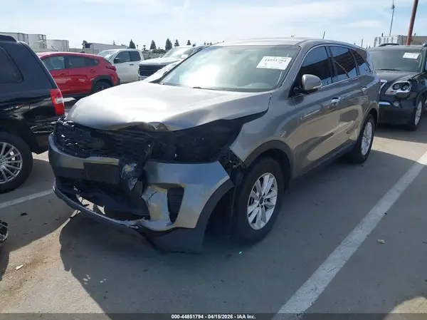 5XYPG4A56KG489593 2019 KIA SORENTO - Image 2