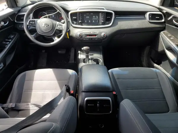 5XYPG4A56KG490775 2019 KIA SORENTO - Image 8