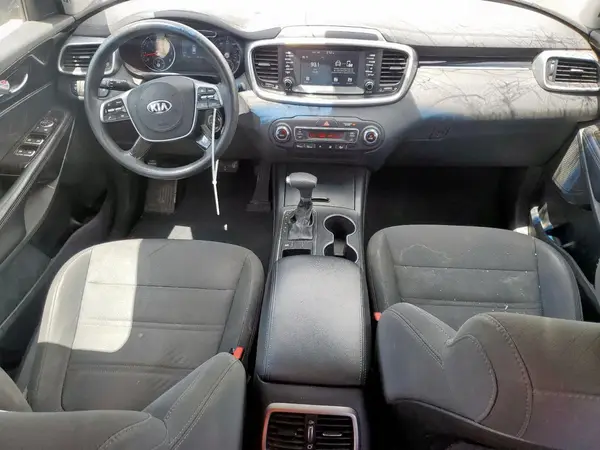 5XYPG4A56KG564471 2019 KIA SORENTO - Image 8