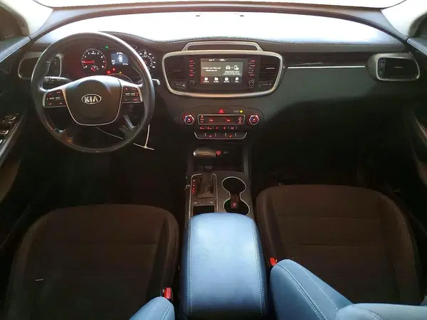 5XYPG4A56KG591637 2019 KIA SORENTO - Image 8