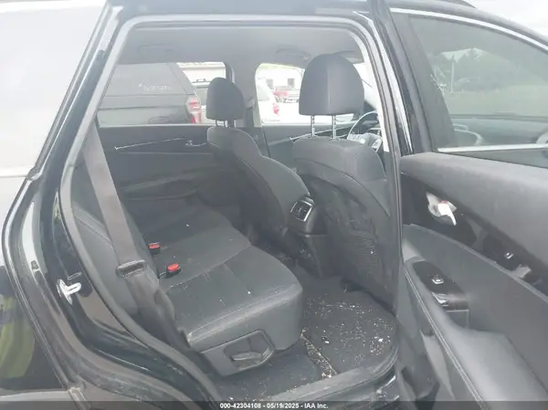 5XYPG4A56KG598555 2019 KIA SORENTO - Image 8