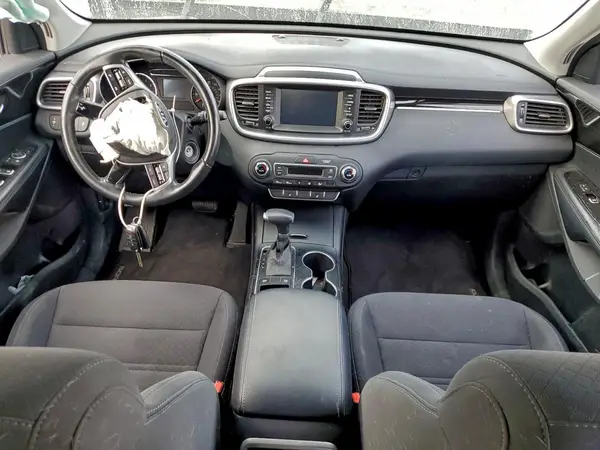 5XYPG4A56KG606492 2019 KIA SORENTO - Image 8