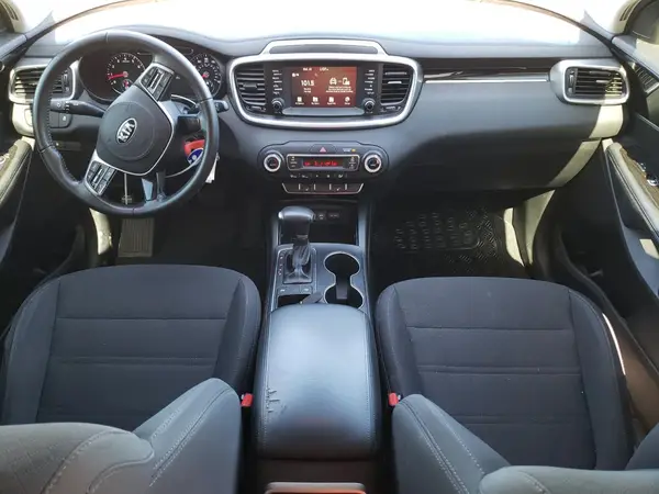 5XYPG4A56KG611420 2019 KIA SORENTO - Image 8