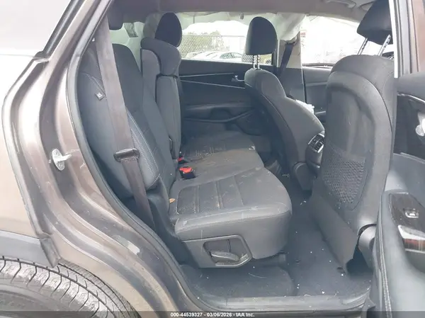 5XYPG4A56LG622676 2020 KIA SORENTO - Image 8