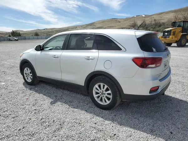 5XYPG4A56LG626081 2020 KIA SORENTO - Image 2