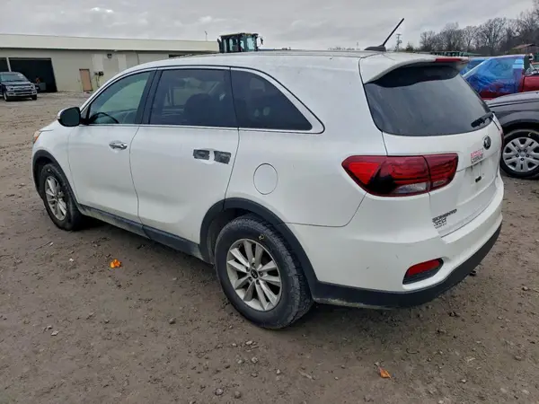 5XYPG4A56LG629529 2020 KIA SORENTO - Image 2