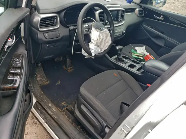 5XYPG4A56LG629529 2020 KIA SORENTO - Image 8