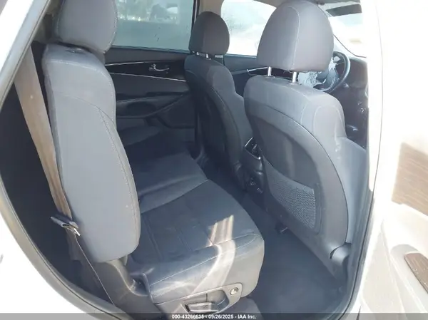 5XYPG4A56LG661624 2020 KIA SORENTO - Image 8