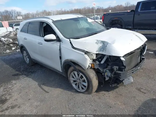 5XYPG4A57GG009309 2016 KIA SORENTO - Image 1
