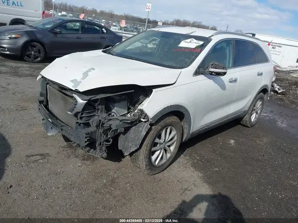 5XYPG4A57GG009309 2016 KIA SORENTO - Image 2
