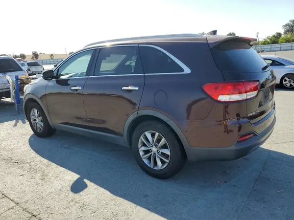 5XYPG4A57GG010072 2016 KIA SORENTO - Image 2