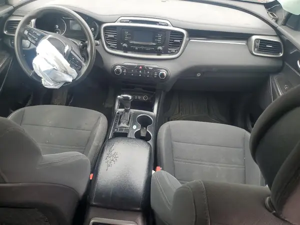 5XYPG4A57GG023582 2016 KIA SORENTO - Image 8