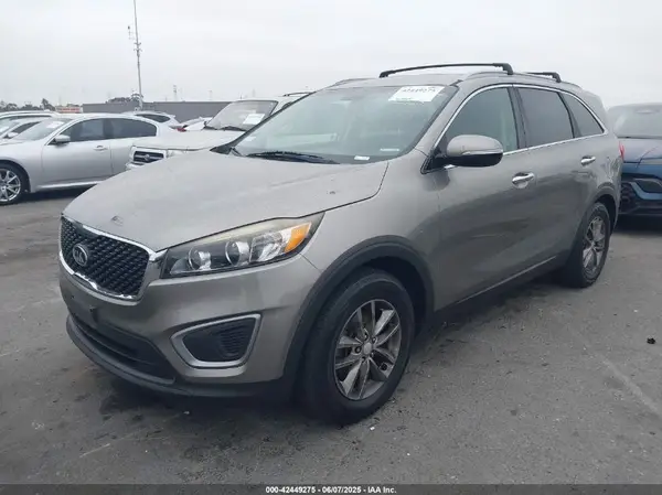 5XYPG4A57GG070630 2016 KIA SORENTO - Image 2
