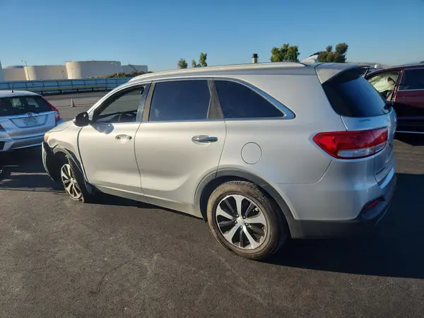 5XYPG4A57GG112780 2016 KIA SORENTO - Image 2