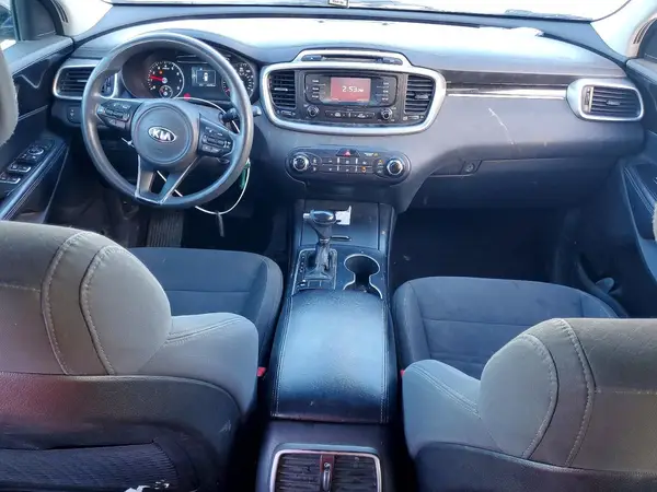 5XYPG4A57HG189439 2017 KIA SORENTO - Image 8