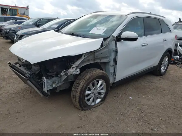 5XYPG4A57HG207678 2017 KIA SORENTO - Image 2