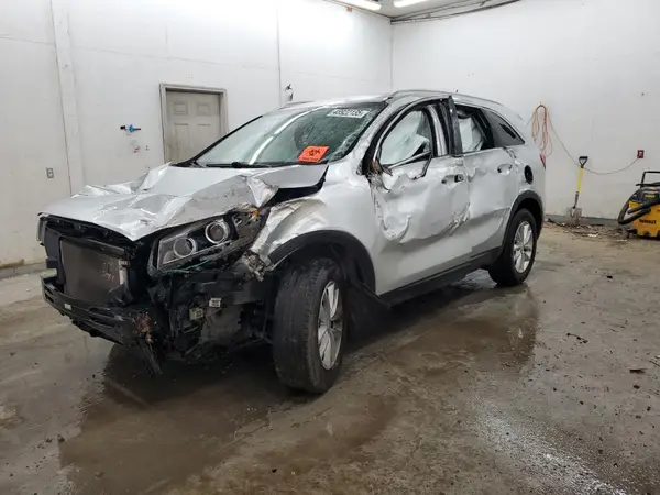5XYPG4A57HG223668 2017 KIA SORENTO - Image 1