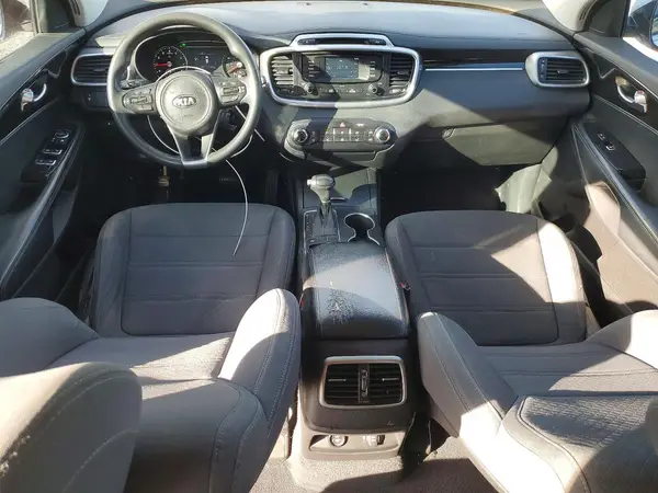 5XYPG4A57HG231365 2017 KIA SORENTO - Image 8