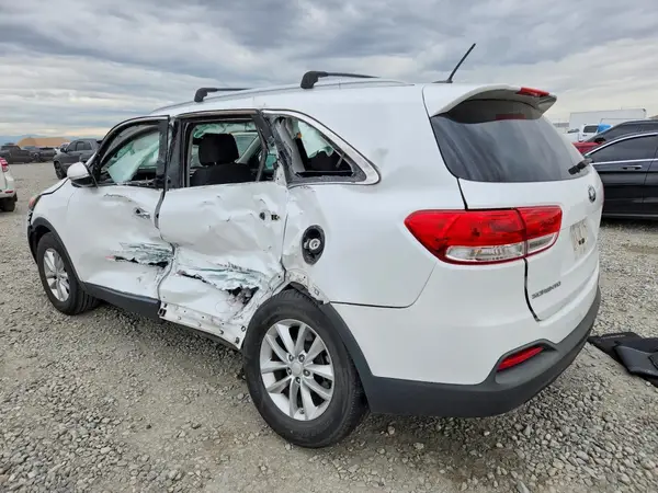 5XYPG4A57HG296782 2017 KIA SORENTO - Image 2