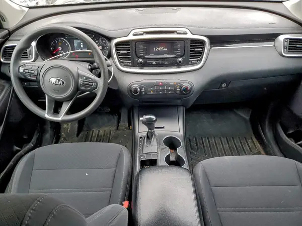 5XYPG4A57HG320398 2017 KIA SORENTO - Image 8