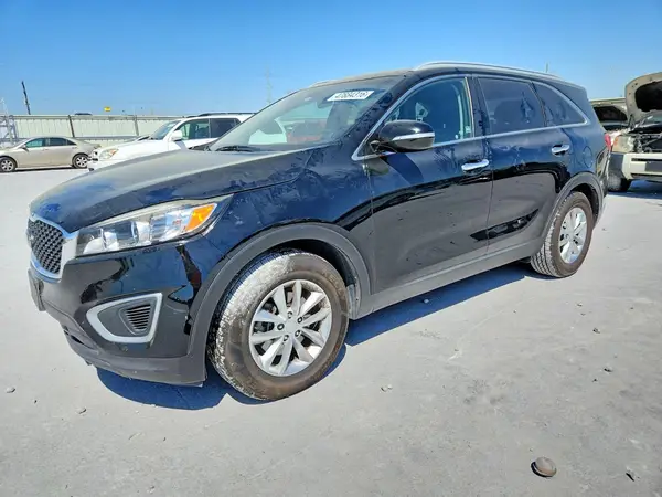 5XYPG4A57JG359725 2018 KIA SORENTO - Image 1